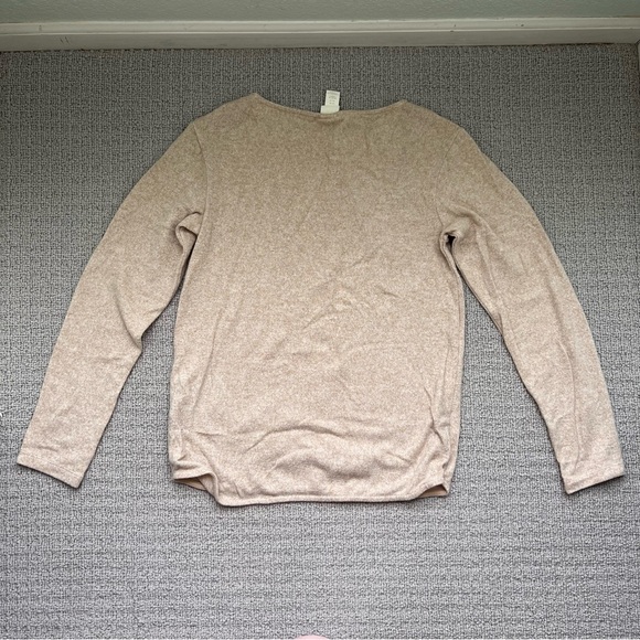 H&M Women’s Crew-Neck Sweater - Picture 3 of 3